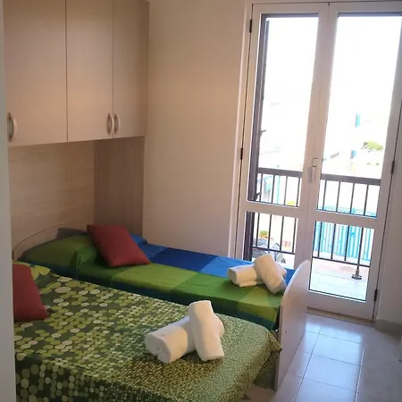 Aurasia Marina