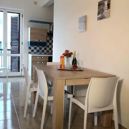 בית נופש Aurasia Marina